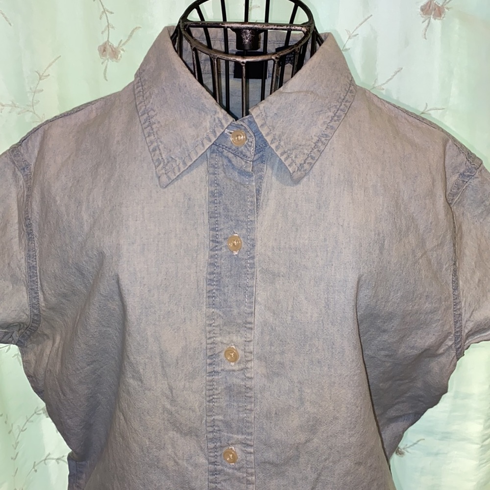 ~GAP~Vintage 90s Light Blue Denim Shirt (RN# 54023)